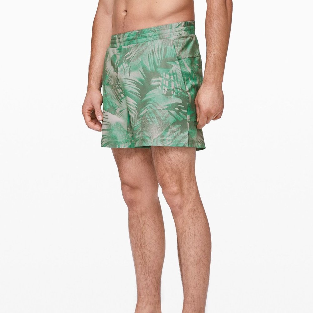 CHANNEL CROSS SWIM SHORT *5"Spray Palms Green Multi Medium